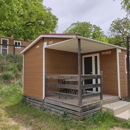 Camping Las Nogueras De Нерпио Экстерьер фото
